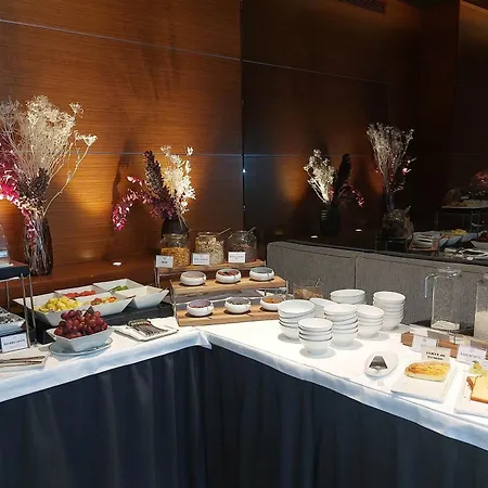 Splendid Etoile Hotel