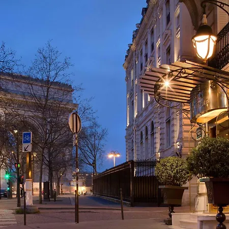 Splendid Etoile Hotel