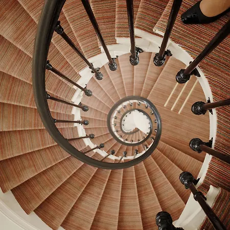 Splendid Etoile Hotel