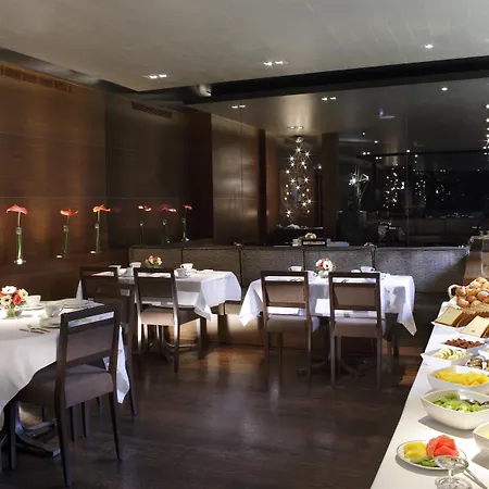 Splendid Etoile Hotel